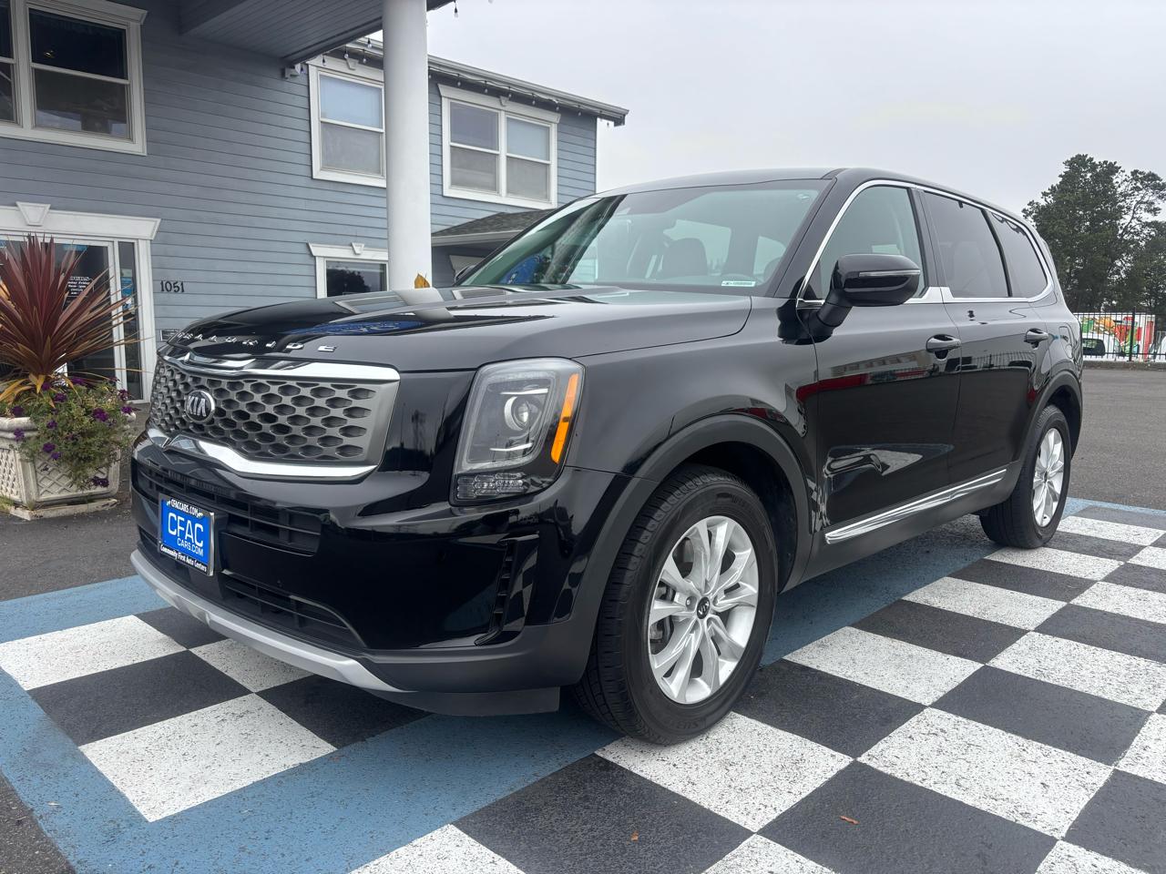 Kia Telluride photo 2