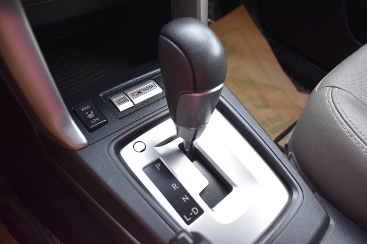 Subaru Forester 4dr Auto 2.5i Limited PZEV 2014