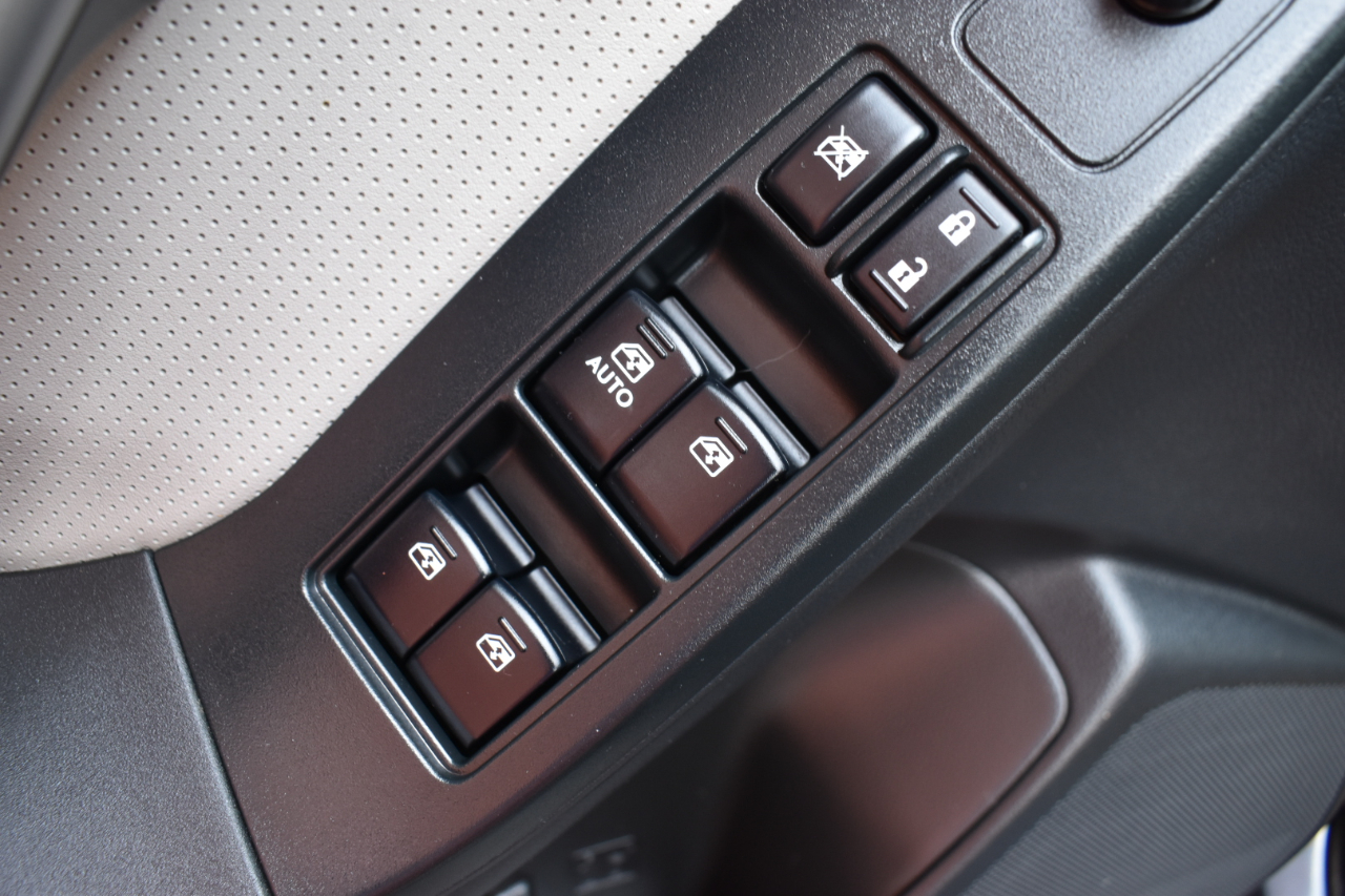 Subaru Forester 4dr Auto 2.5i Limited PZEV 2014