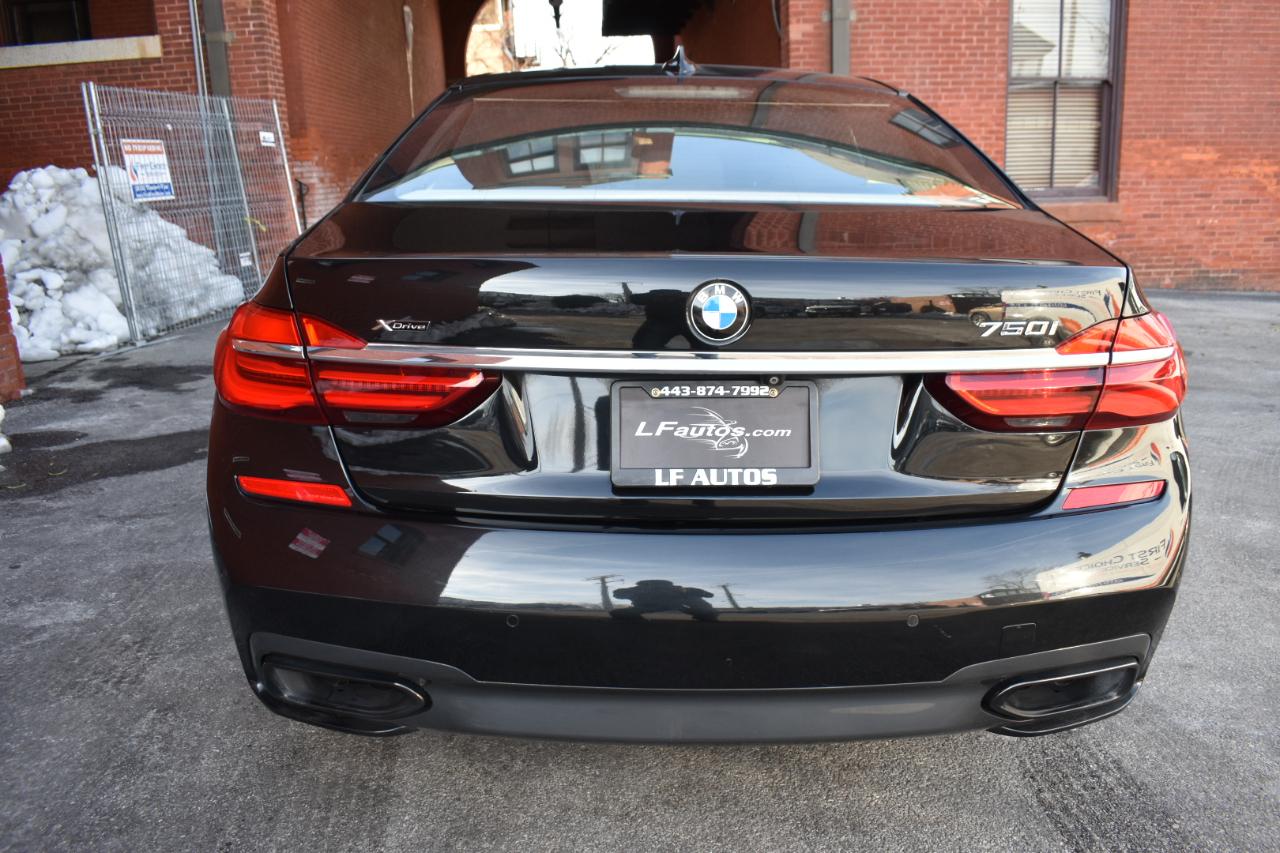 BMW 7 Series 4dr Sdn 750i xDrive AWD 2016