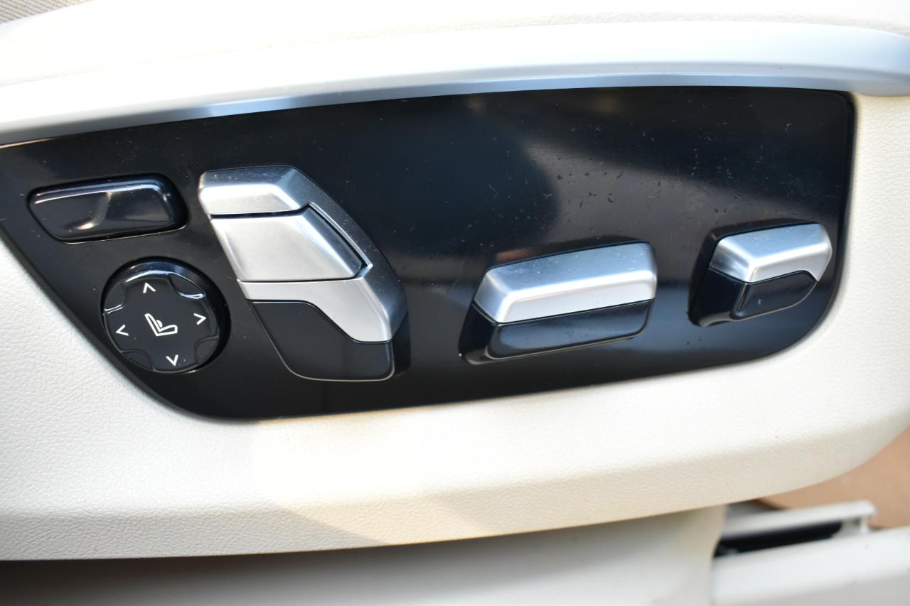 BMW 7 Series 4dr Sdn 750i xDrive AWD 2016