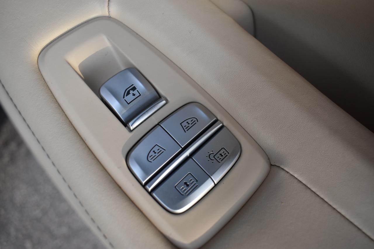 BMW 7 Series 4dr Sdn 750i xDrive AWD 2016