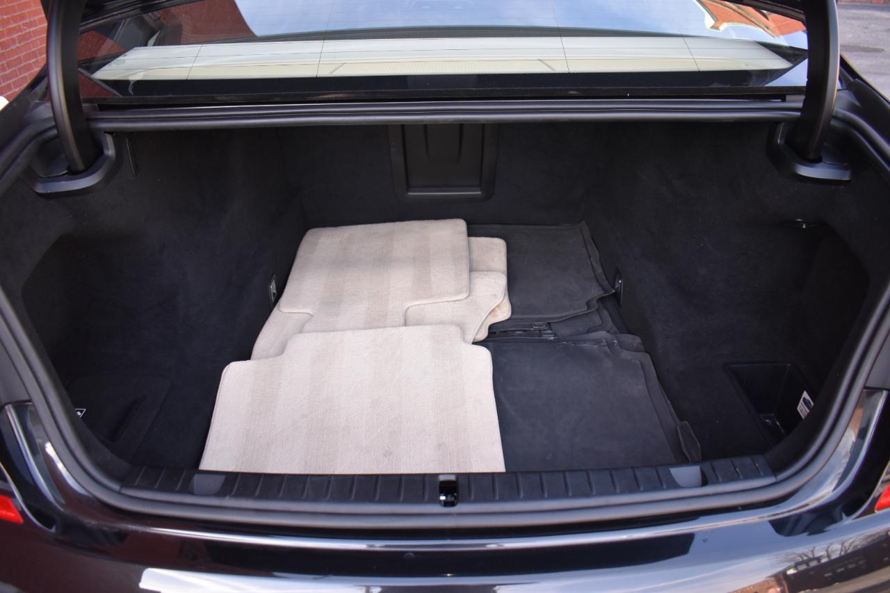 BMW 7 Series 4dr Sdn 750i xDrive AWD 2016