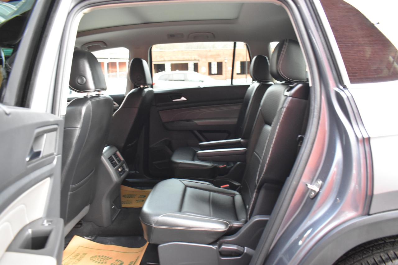 Volkswagen Atlas 3.6L V6 SE w/Technology 4MOTION 2022