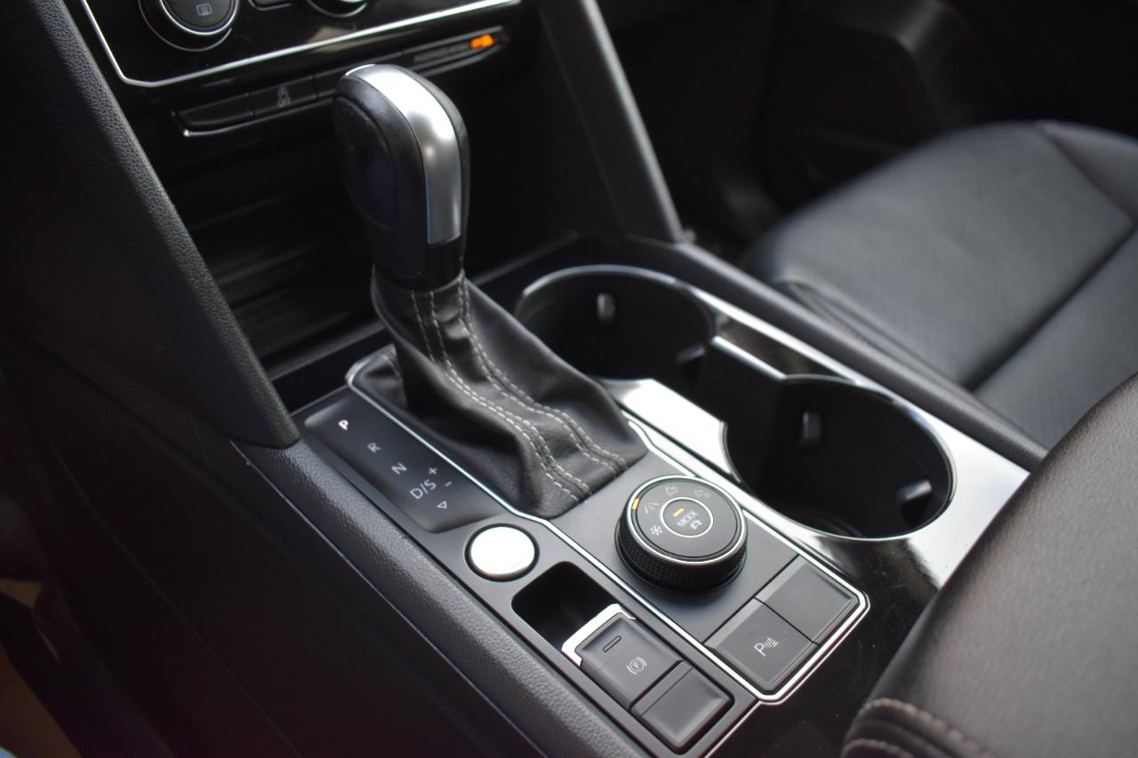 Volkswagen Atlas 3.6L V6 SE w/Technology 4MOTION 2022