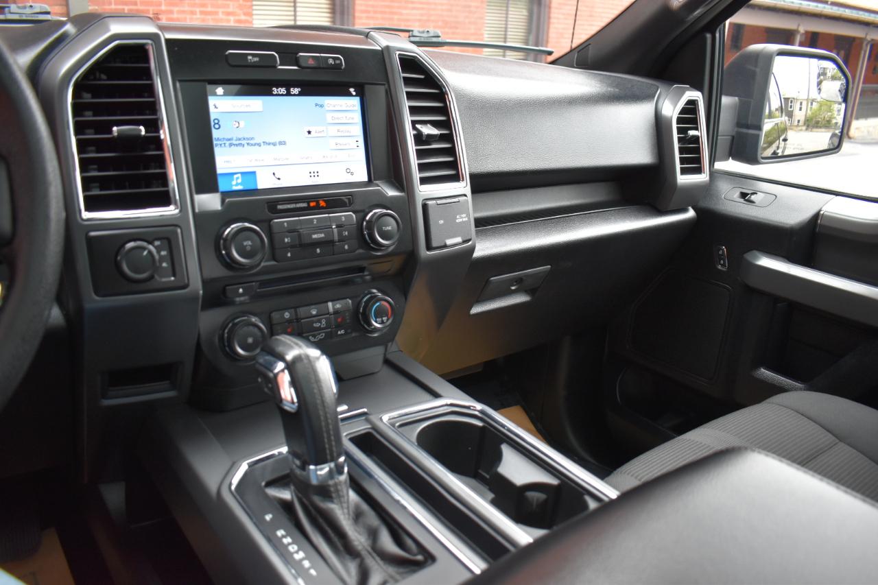 Ford F-150 4WD SuperCrew 145" XLT 2016