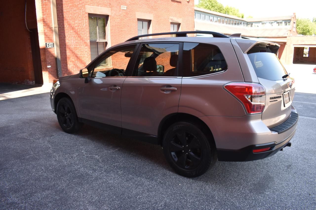 Subaru Forester 4dr CVT 2.5i Limited PZEV 2016