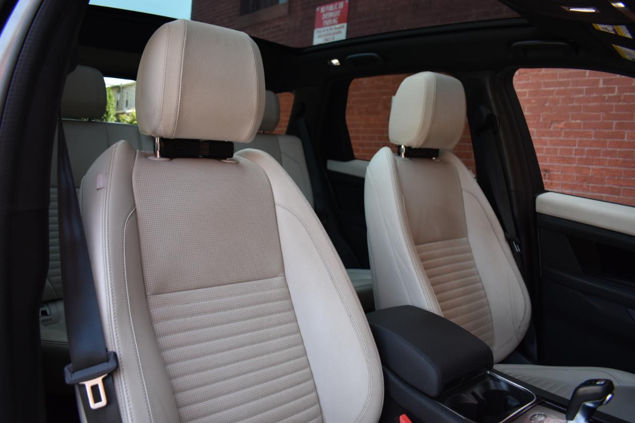 Land Rover Discovery Sport  2020