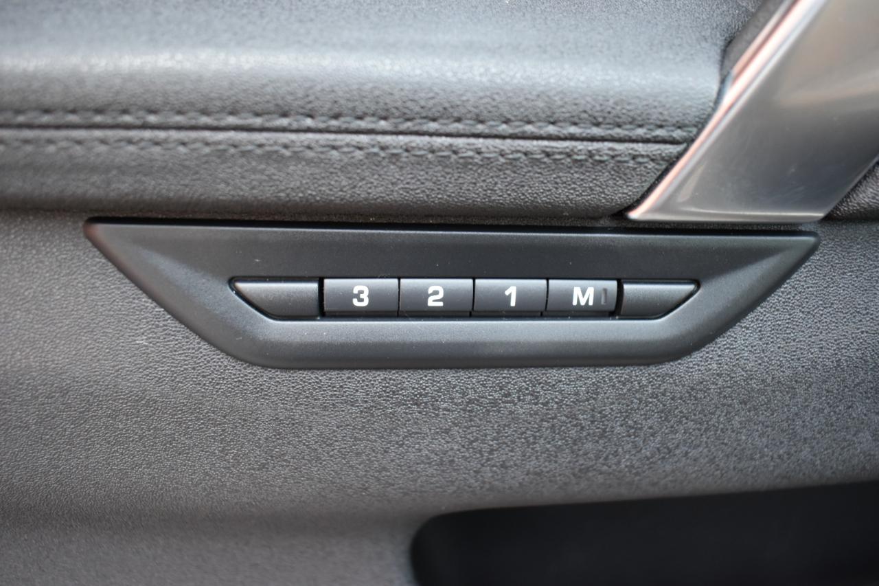 Land Rover Discovery Sport  2020