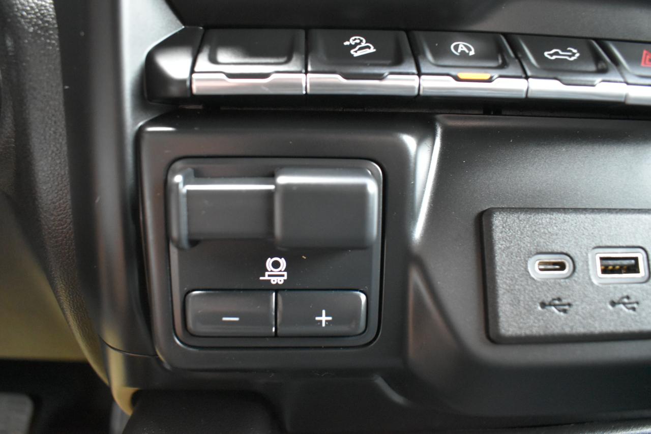 Chevrolet Silverado 1500 4WD Crew Cab 147" LT Trail Boss 2021