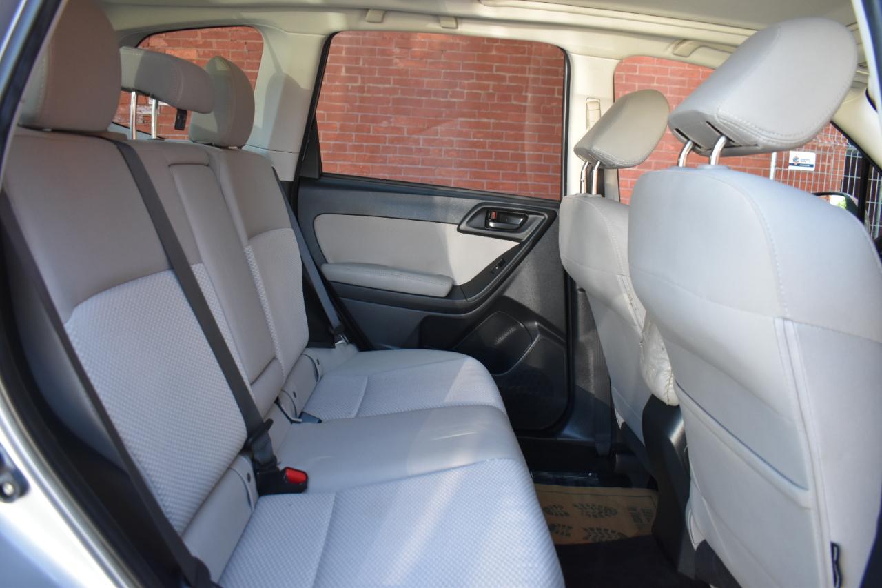 Subaru Forester 4dr CVT 2.5i Premium PZEV 2016