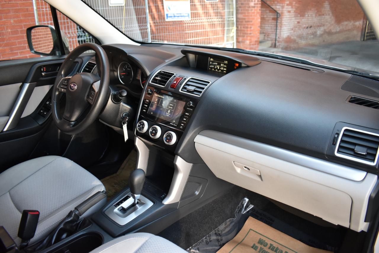 Subaru Forester 4dr CVT 2.5i Premium PZEV 2016