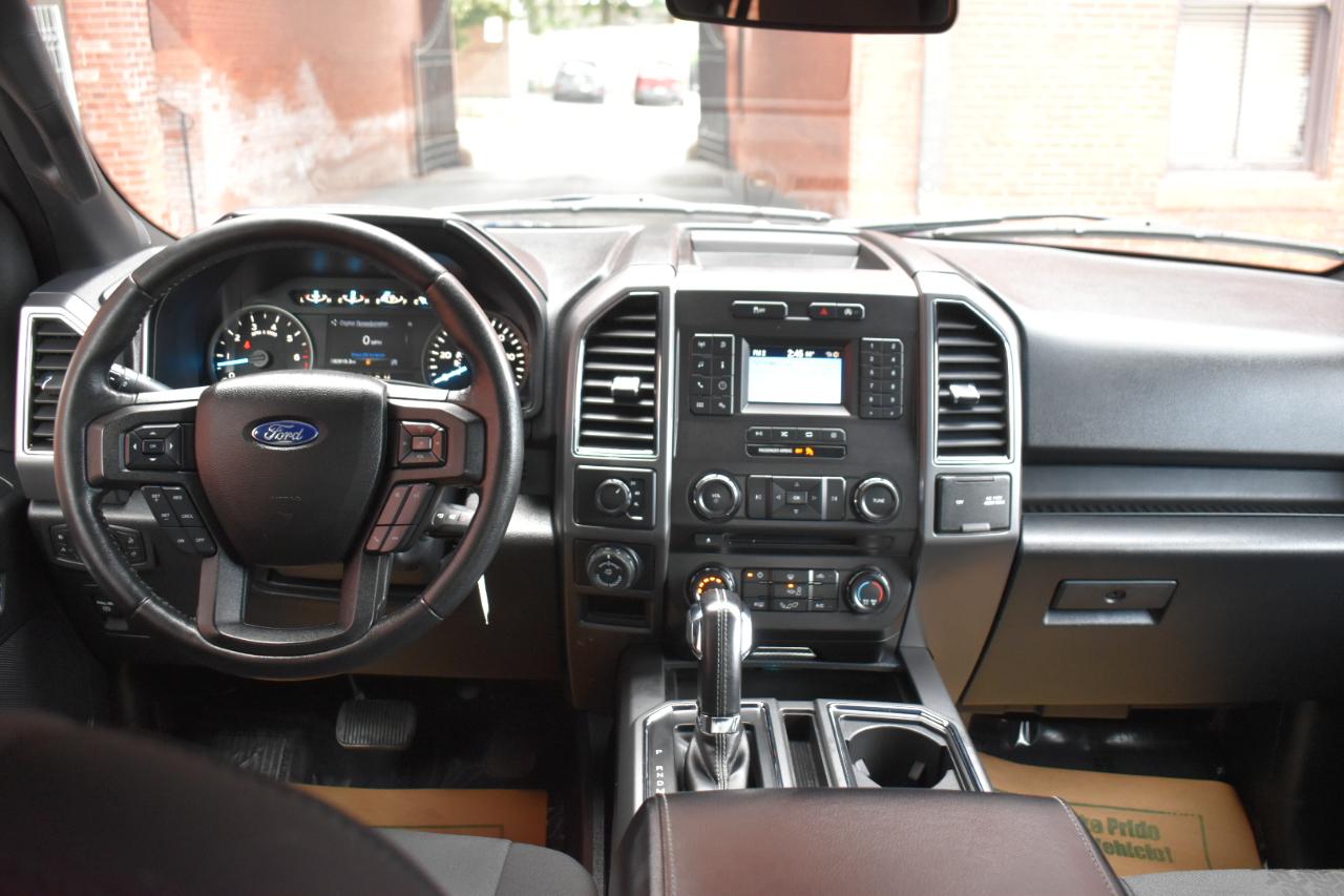 Ford F-150 XLT SuperCrew 4WD 2018