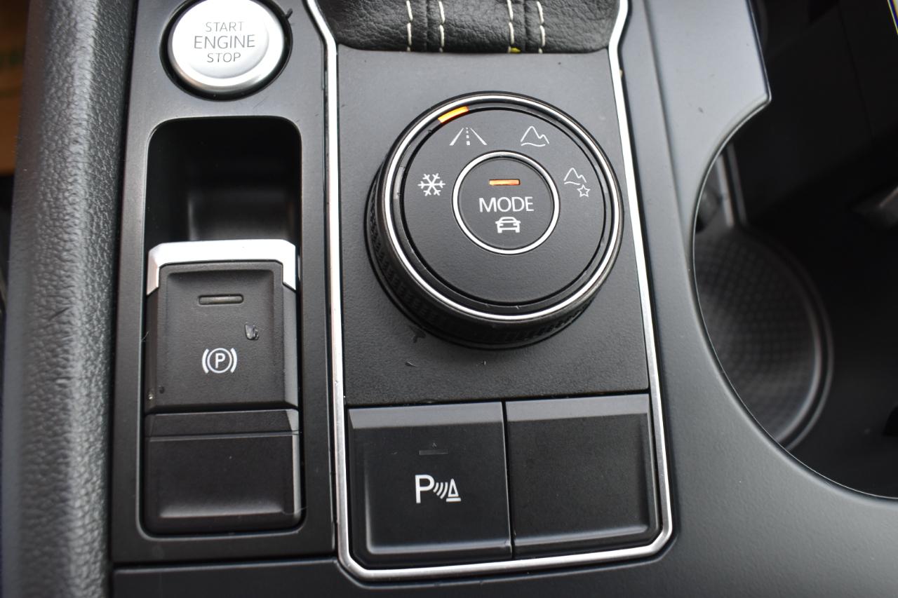 Volkswagen Atlas 2021.5 3.6L V6 SE w/Technology 4MOTION 2021