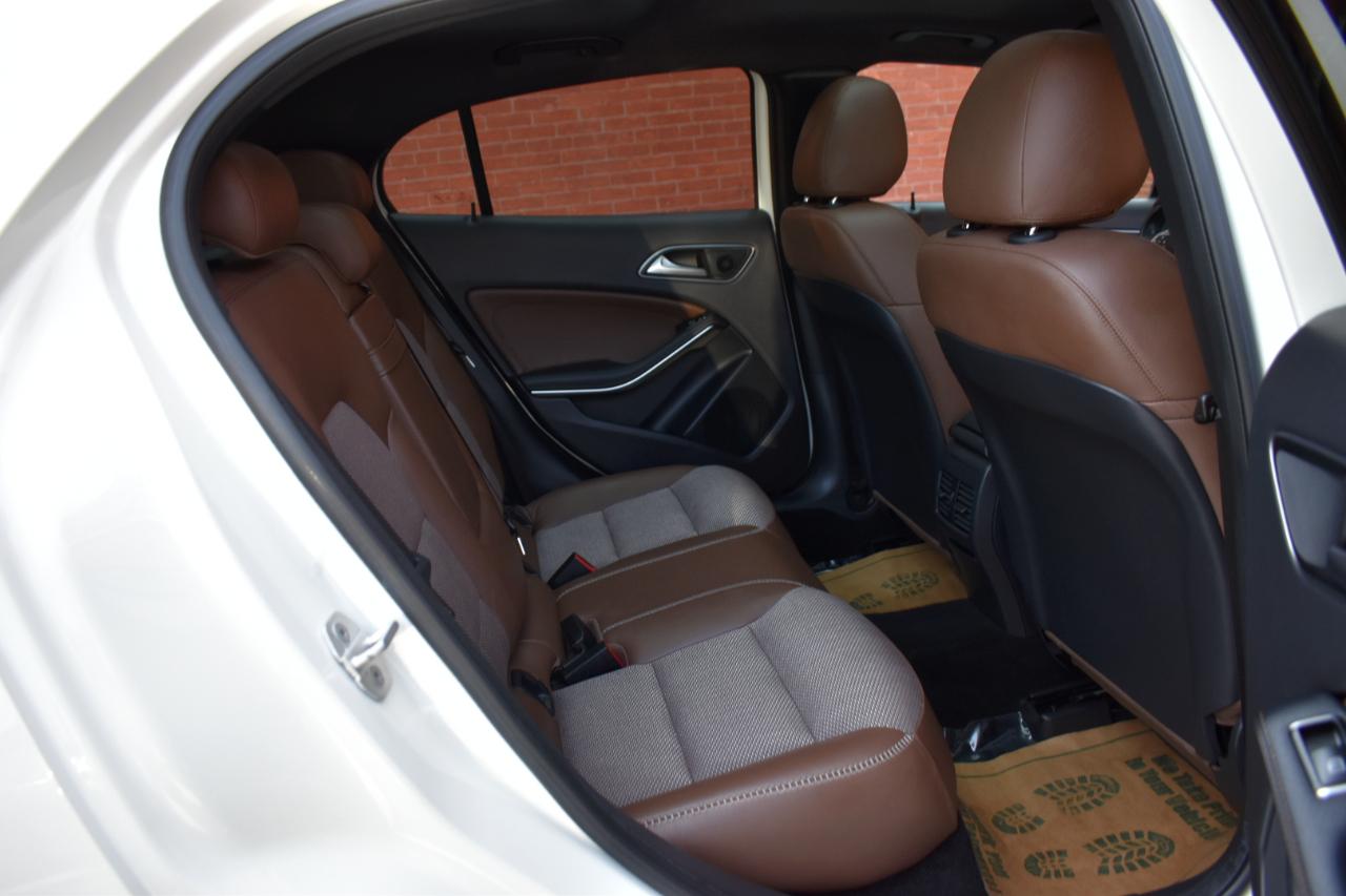 Mercedes-Benz GLA-Class 4MATIC 4dr GLA 250 2015