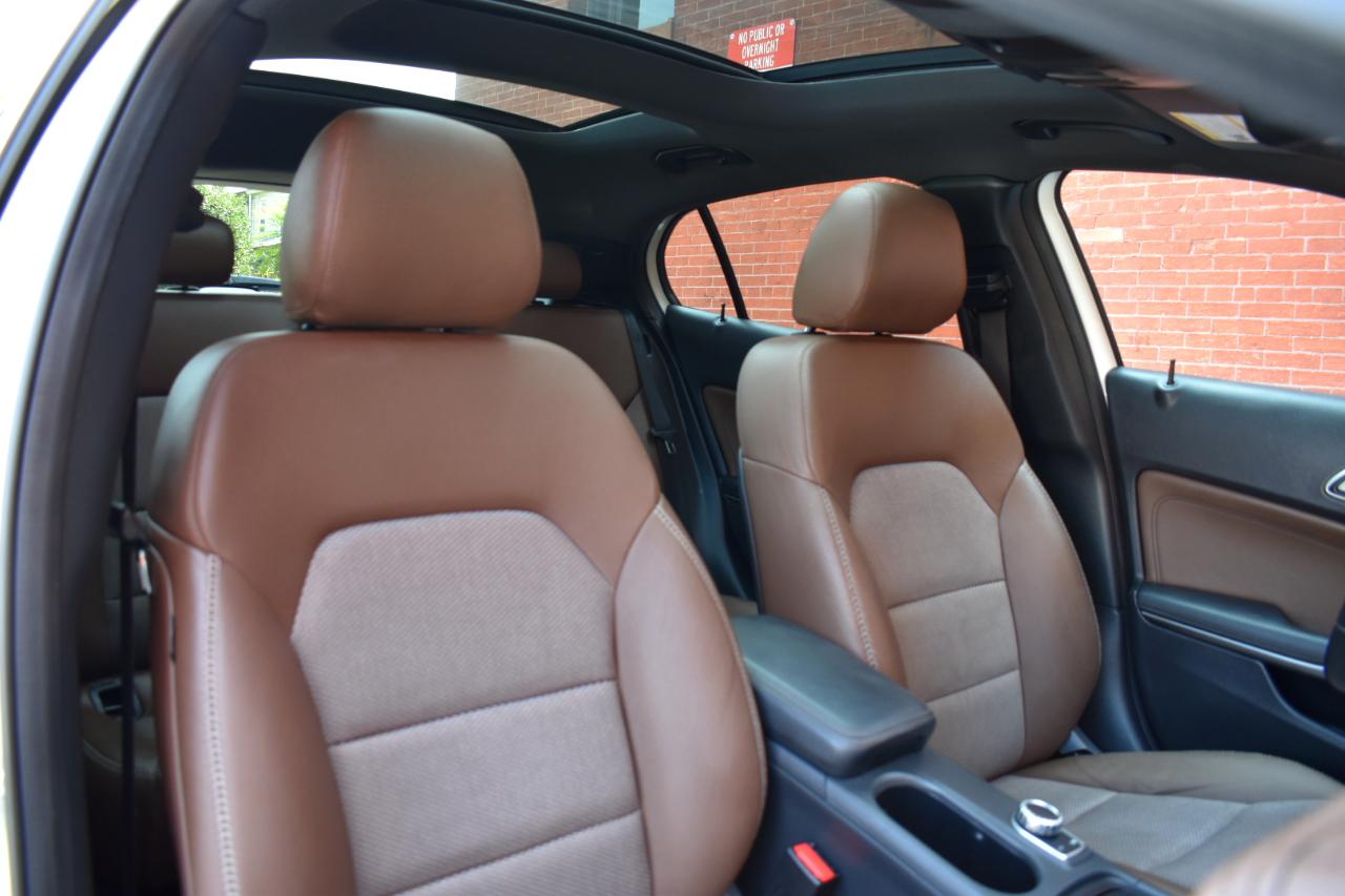 Mercedes-Benz GLA-Class 4MATIC 4dr GLA 250 2015