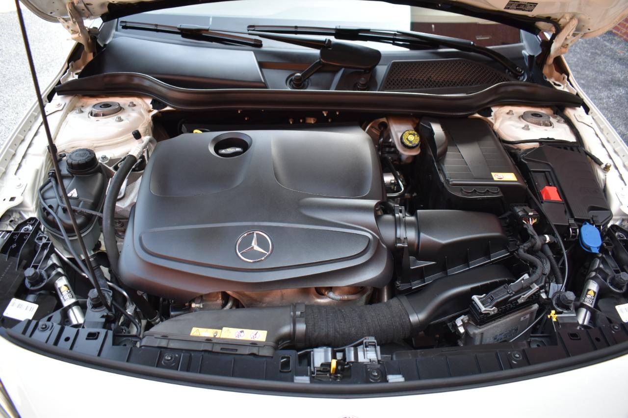 Mercedes-Benz GLA-Class 4MATIC 4dr GLA 250 2015
