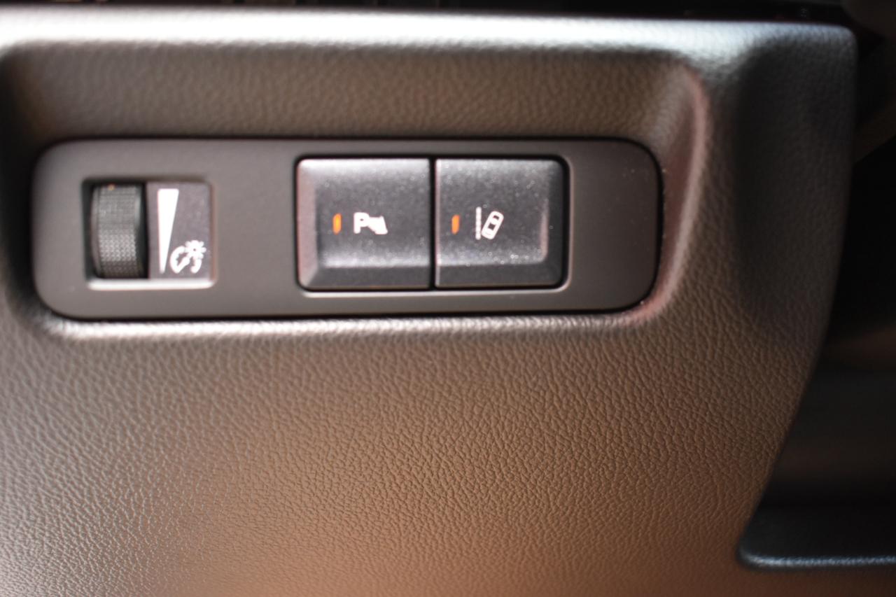 Cadillac ATS 4dr Sdn 2.0L Performance AWD 2013