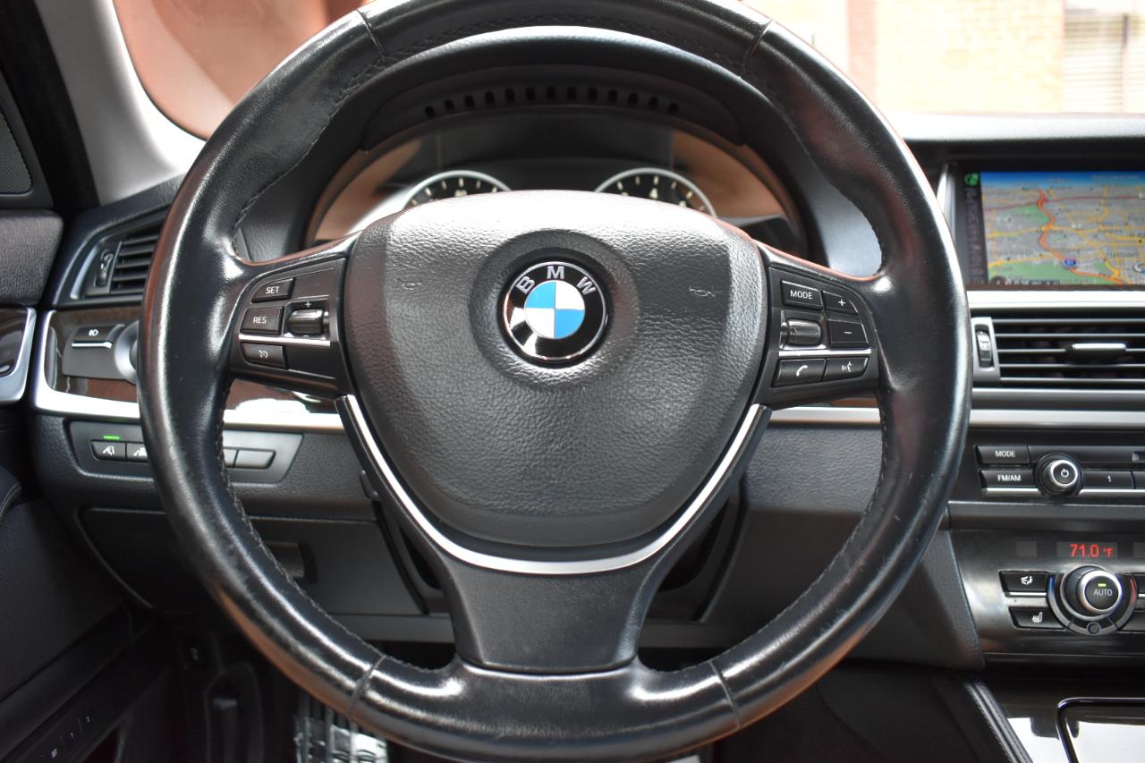 BMW 5 Series 4dr Sdn 535i xDrive AWD 2015