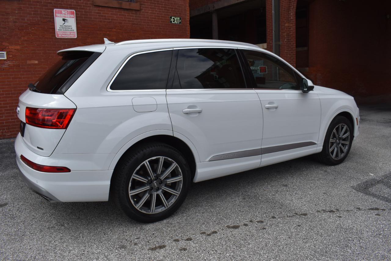 Audi Q7 SE Premium Plus 55 TFSI quattro 2019
