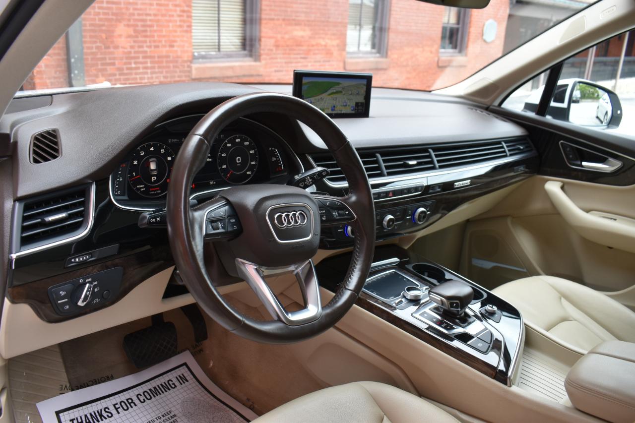 Audi Q7 SE Premium Plus 55 TFSI quattro 2019