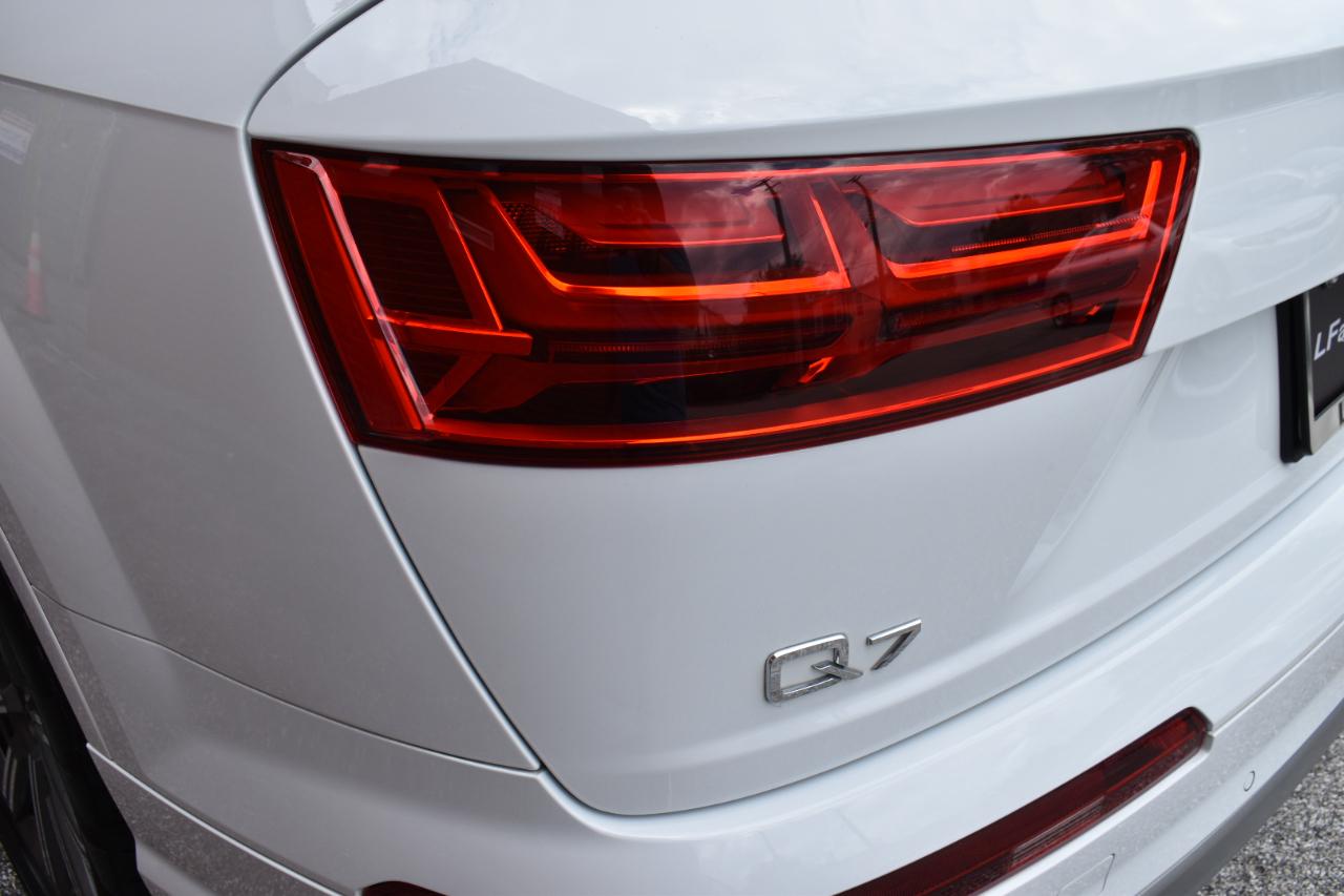 Audi Q7 SE Premium Plus 55 TFSI quattro 2019