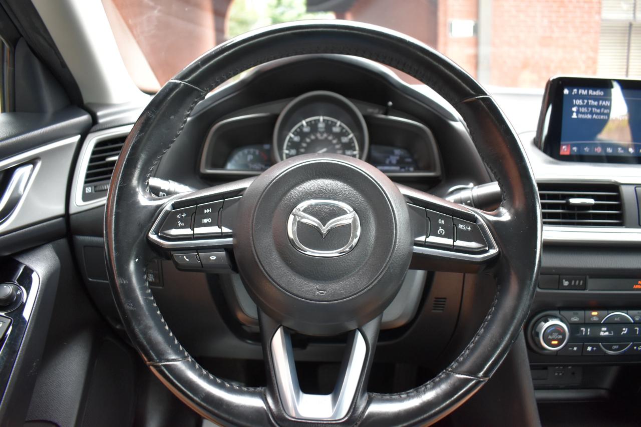 Mazda Mazda3 4-Door Touring Auto 2018