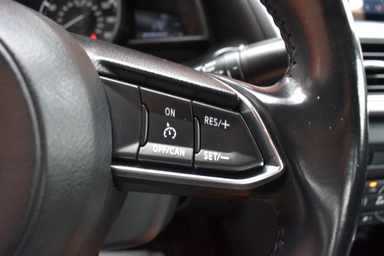 Mazda Mazda3 4-Door Touring Auto 2018