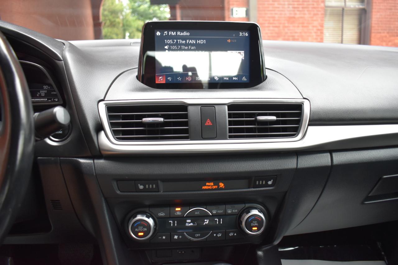 Mazda Mazda3 4-Door Touring Auto 2018