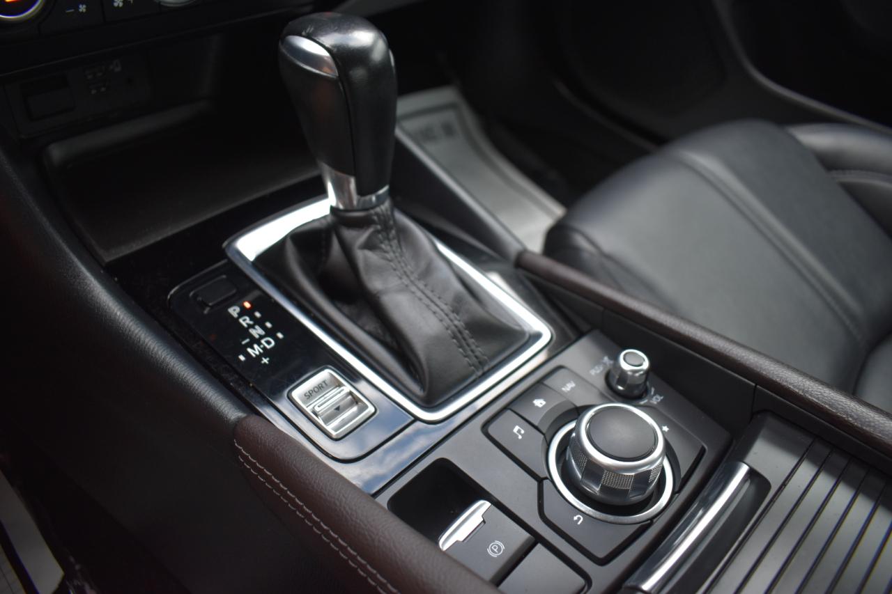 Mazda Mazda3 4-Door Touring Auto 2018