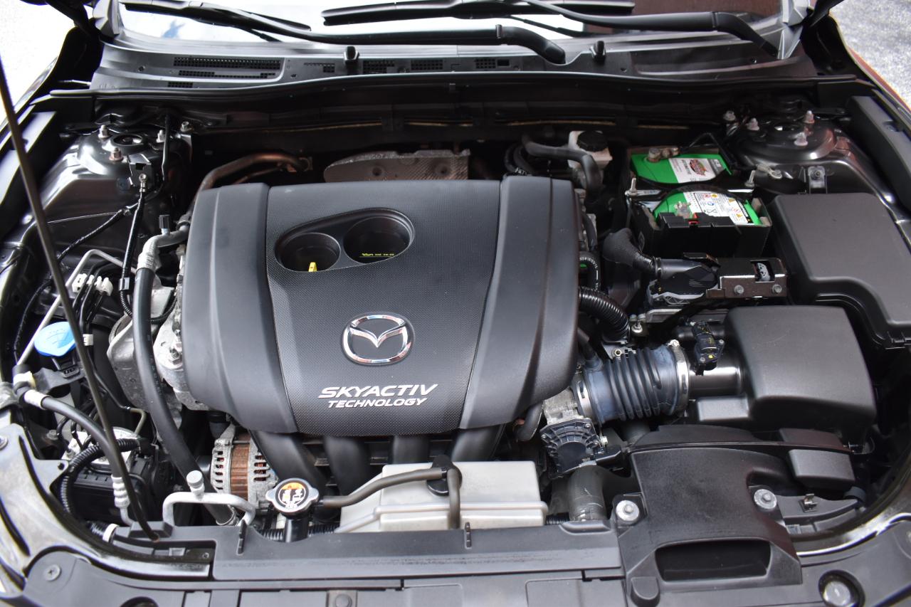 Mazda Mazda3 4-Door Touring Auto 2018