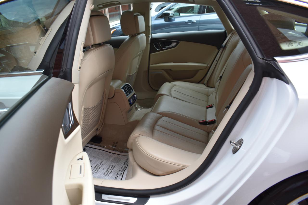 Audi A7 4dr HB quattro 3.0 Prestige 2016