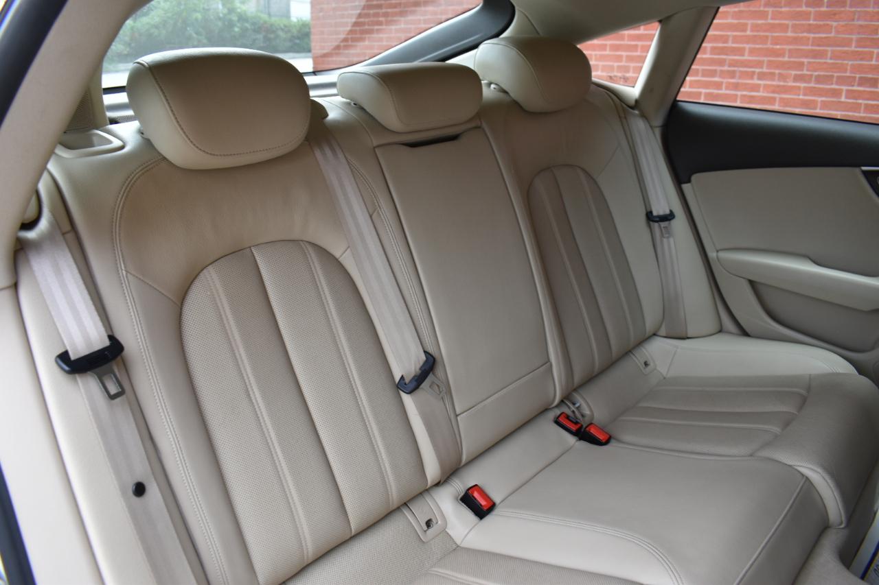 Audi A7 4dr HB quattro 3.0 Prestige 2016