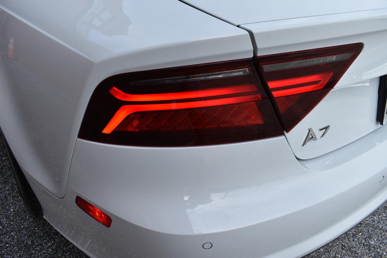 Audi A7 4dr HB quattro 3.0 Prestige 2016