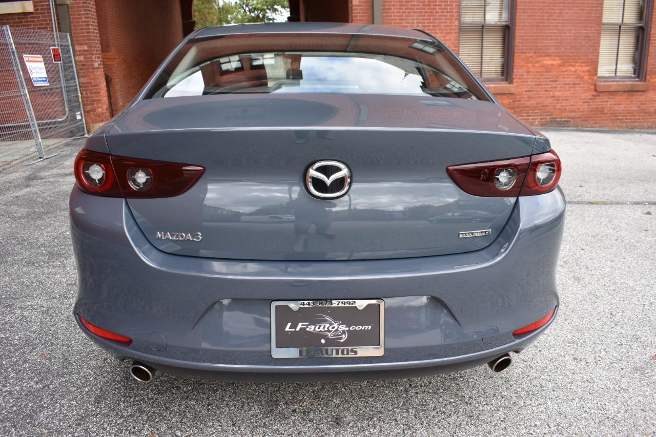 Mazda Mazda3 Sedan Carbon Edition FWD 2022