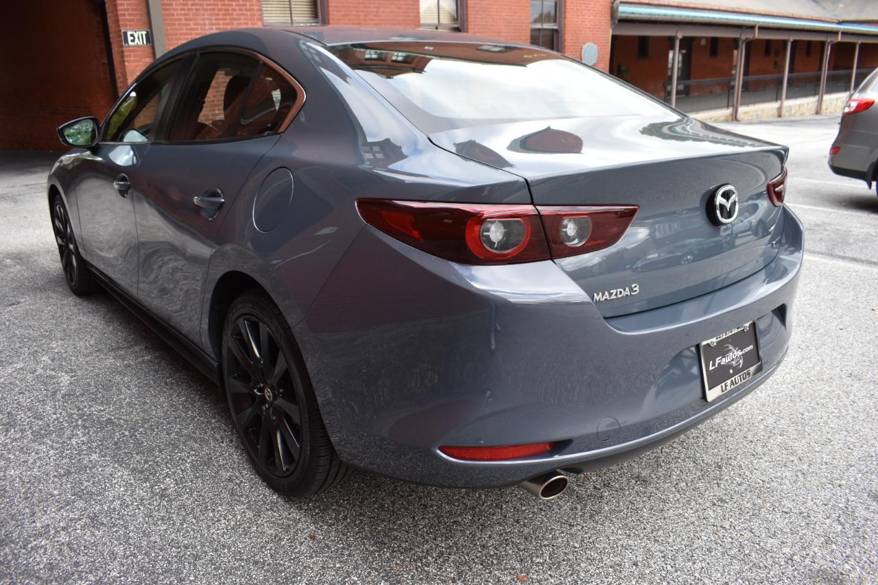 Mazda Mazda3 Sedan Carbon Edition FWD 2022