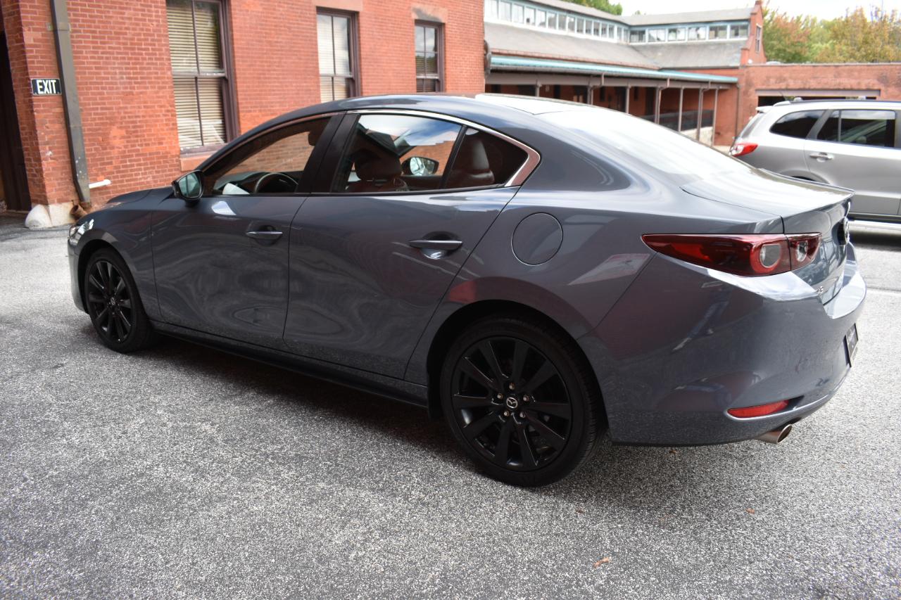Mazda Mazda3 Sedan Carbon Edition FWD 2022