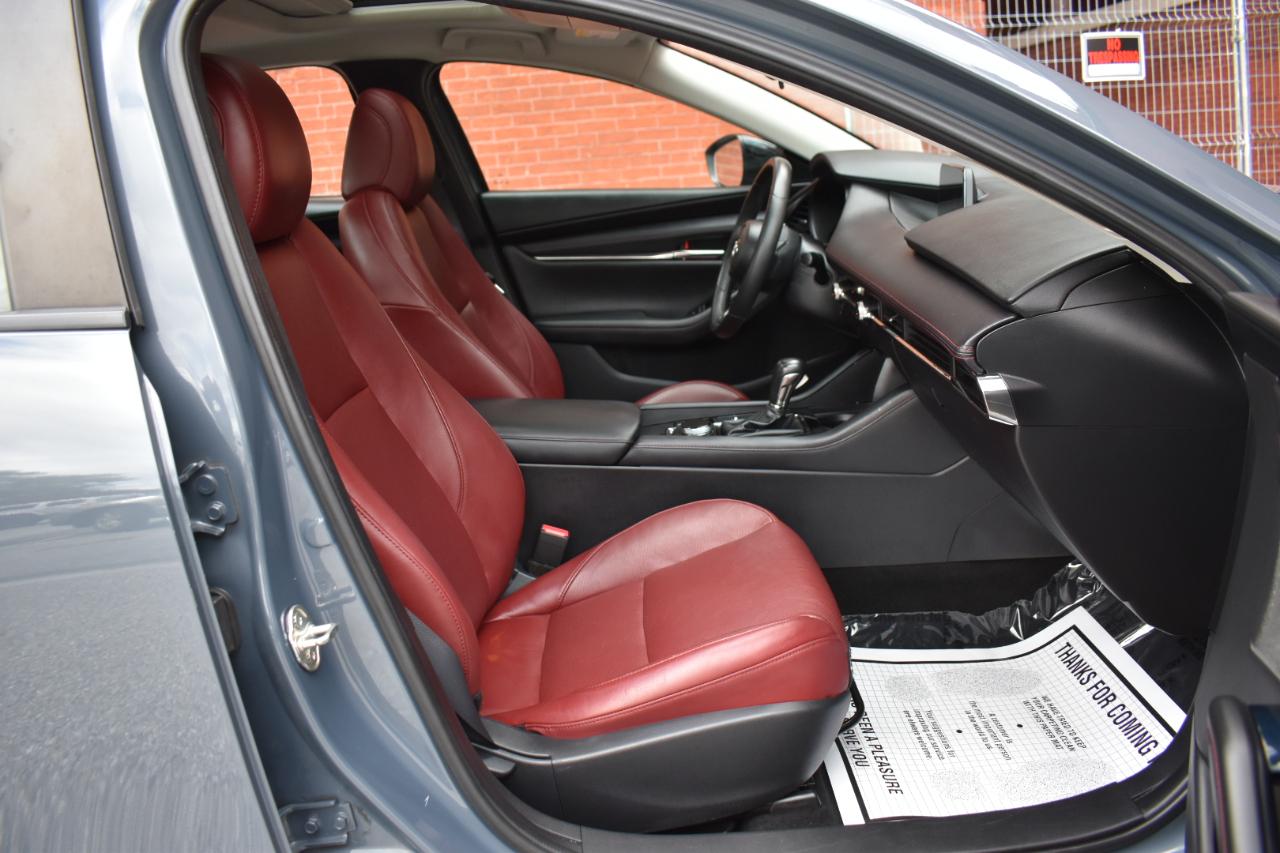 Mazda Mazda3 Sedan Carbon Edition FWD 2022