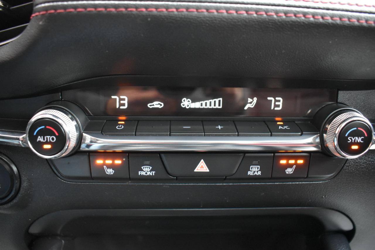 Mazda Mazda3 Sedan Carbon Edition FWD 2022