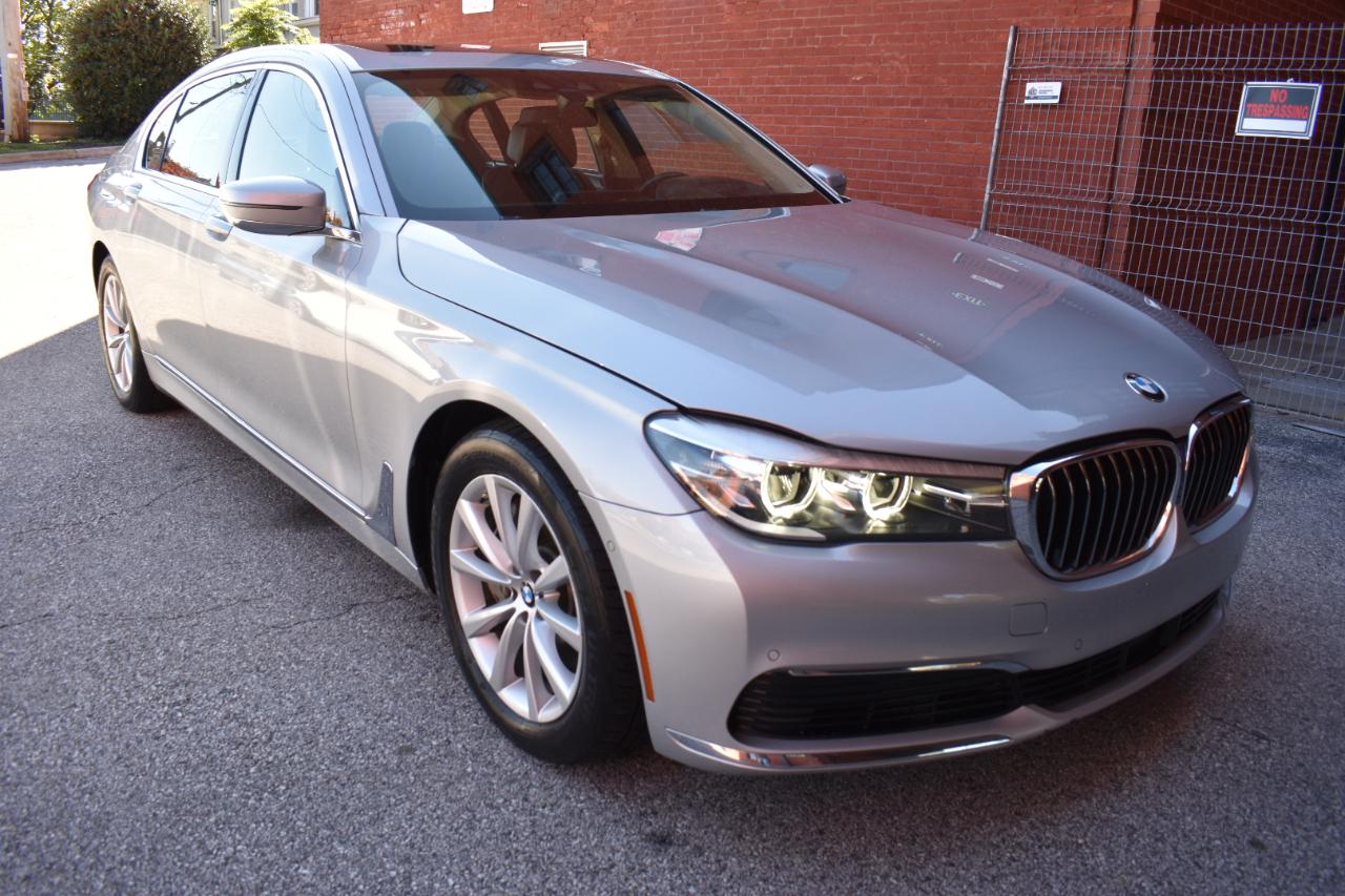 BMW 7 Series 740i xDrive Sedan 2019
