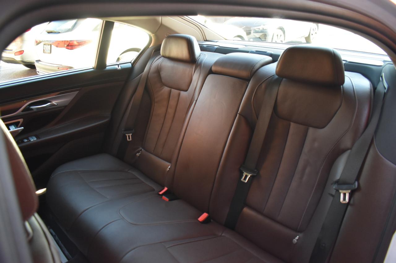 BMW 7 Series 740i xDrive Sedan 2019