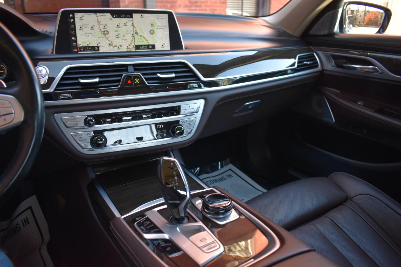 BMW 7 Series 740i xDrive Sedan 2019