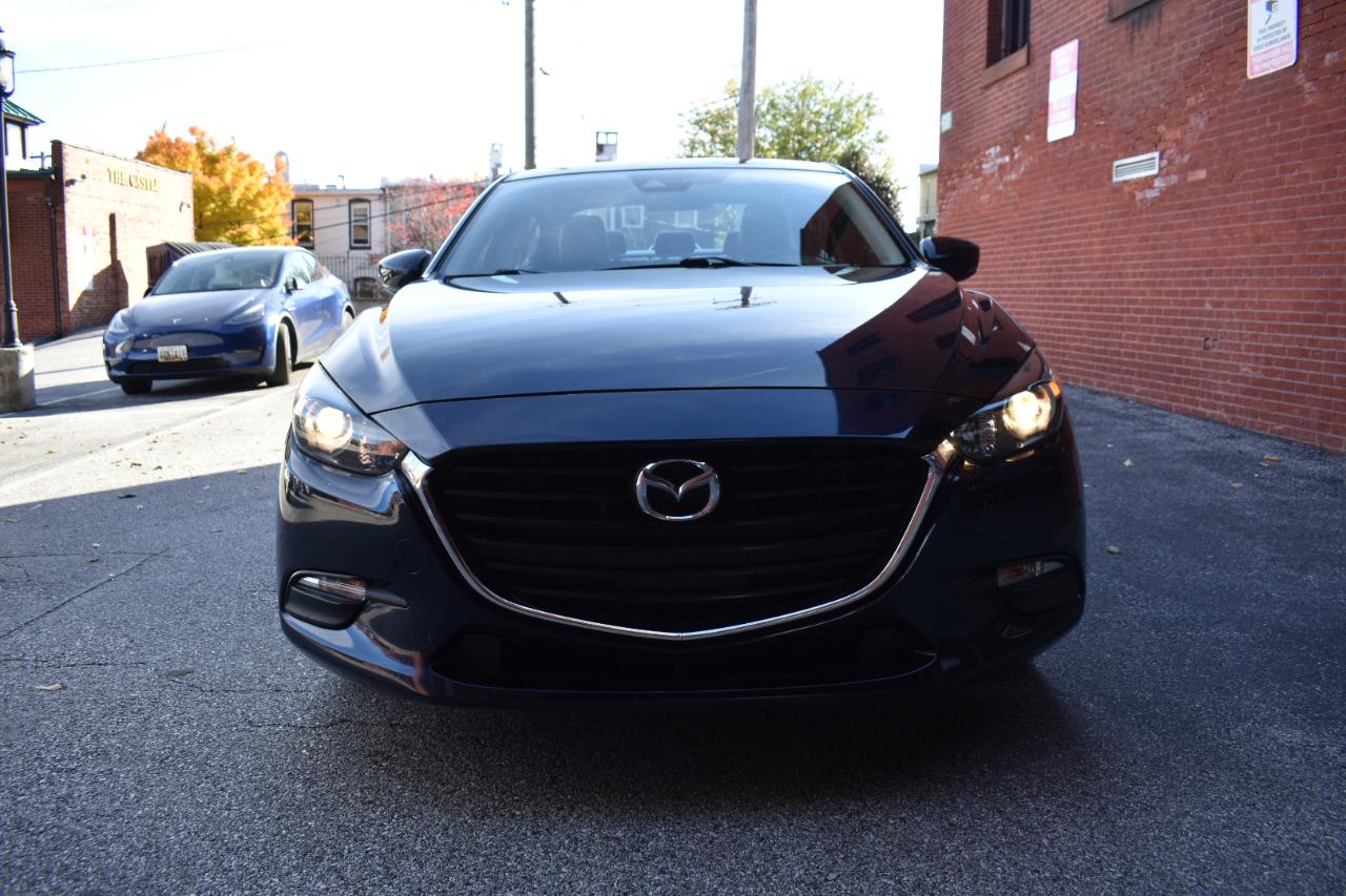 Mazda Mazda3 4-Door Touring Auto 2018
