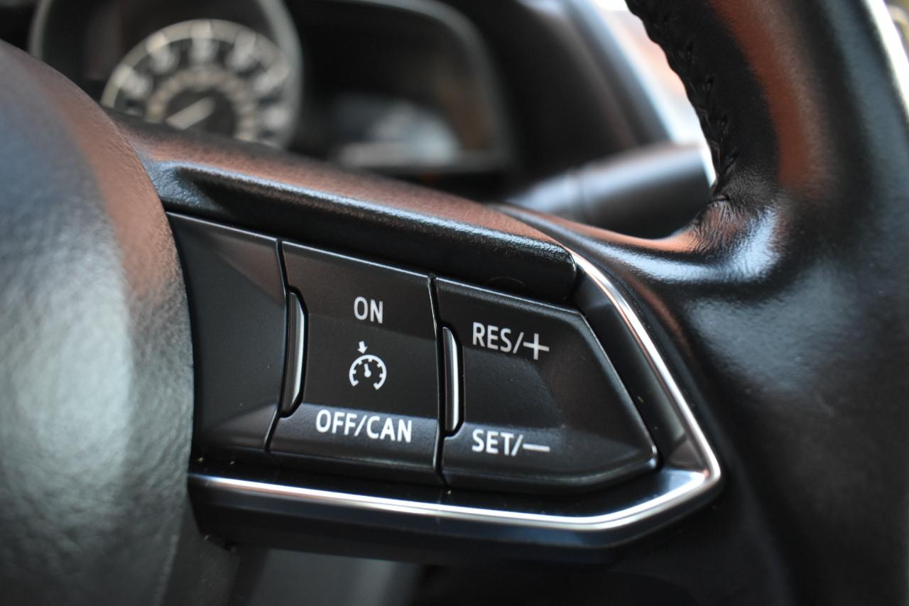 Mazda Mazda3 4-Door Touring Auto 2018