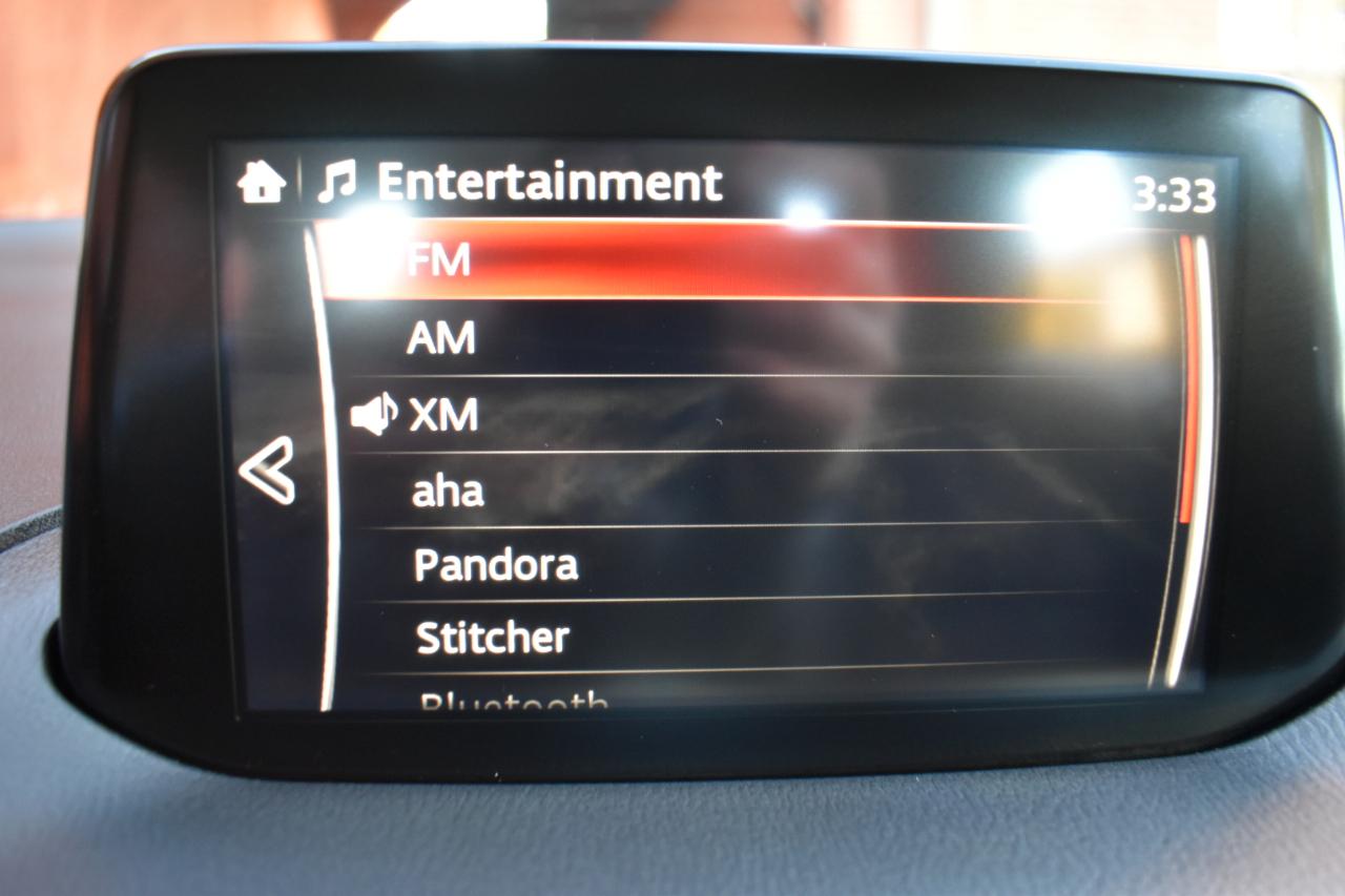 Mazda Mazda3 4-Door Touring Auto 2018