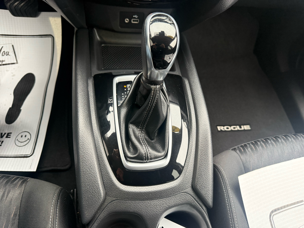 Nissan Rogue AWD SV 2020 Nissan Rogue AWD SV 2020