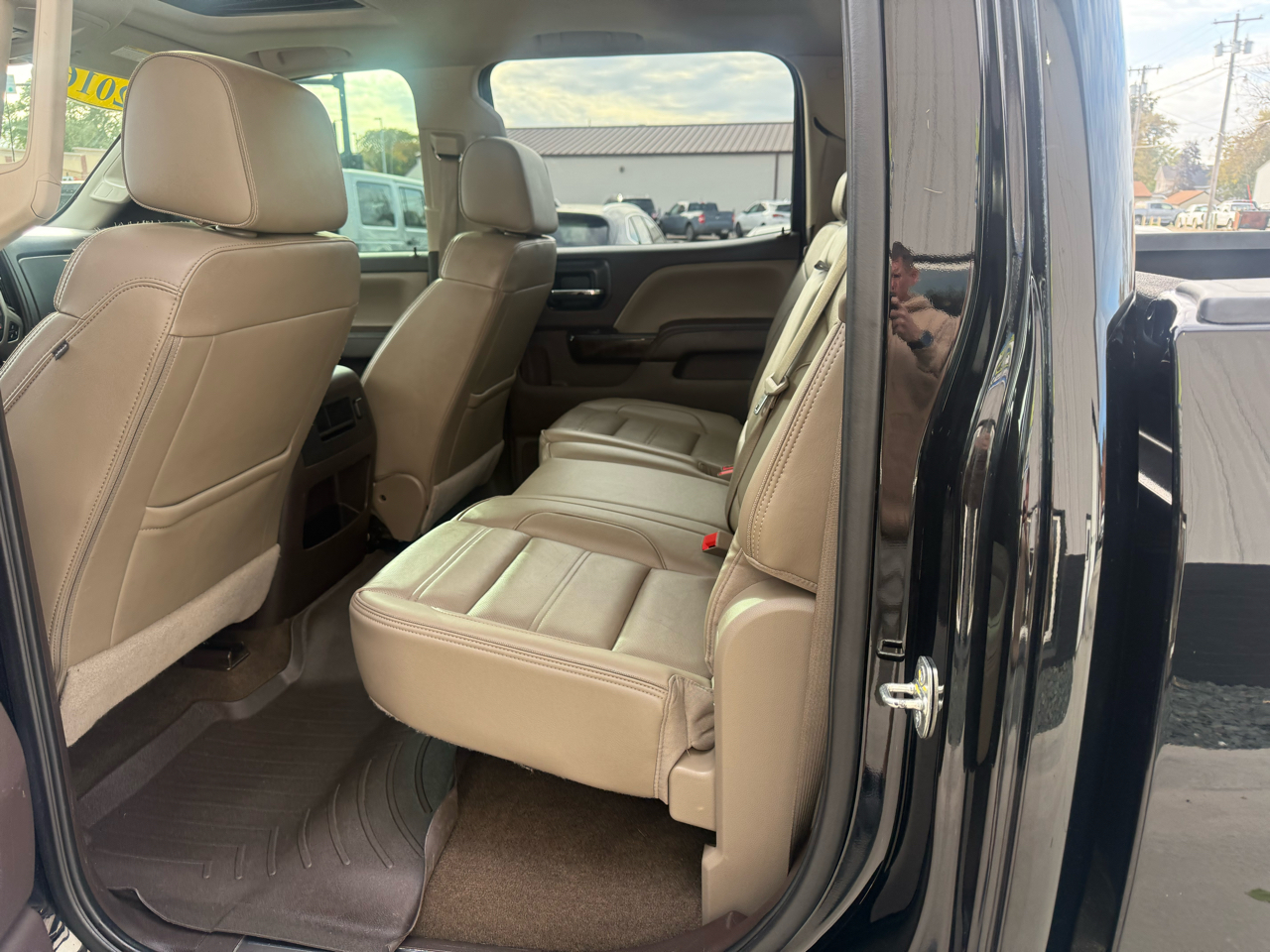 GMC Sierra 3500HD 4WD Crew Cab 153.7" Denali 2016 GMC Sierra 3500HD 4WD Crew Cab 153.7" Denali 2016