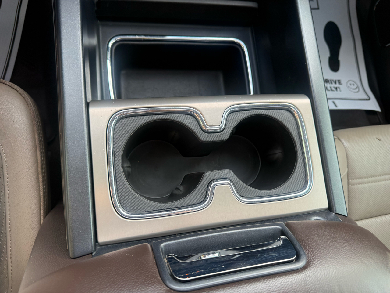 GMC Sierra 3500HD 4WD Crew Cab 153.7" Denali 2016 GMC Sierra 3500HD 4WD Crew Cab 153.7" Denali 2016