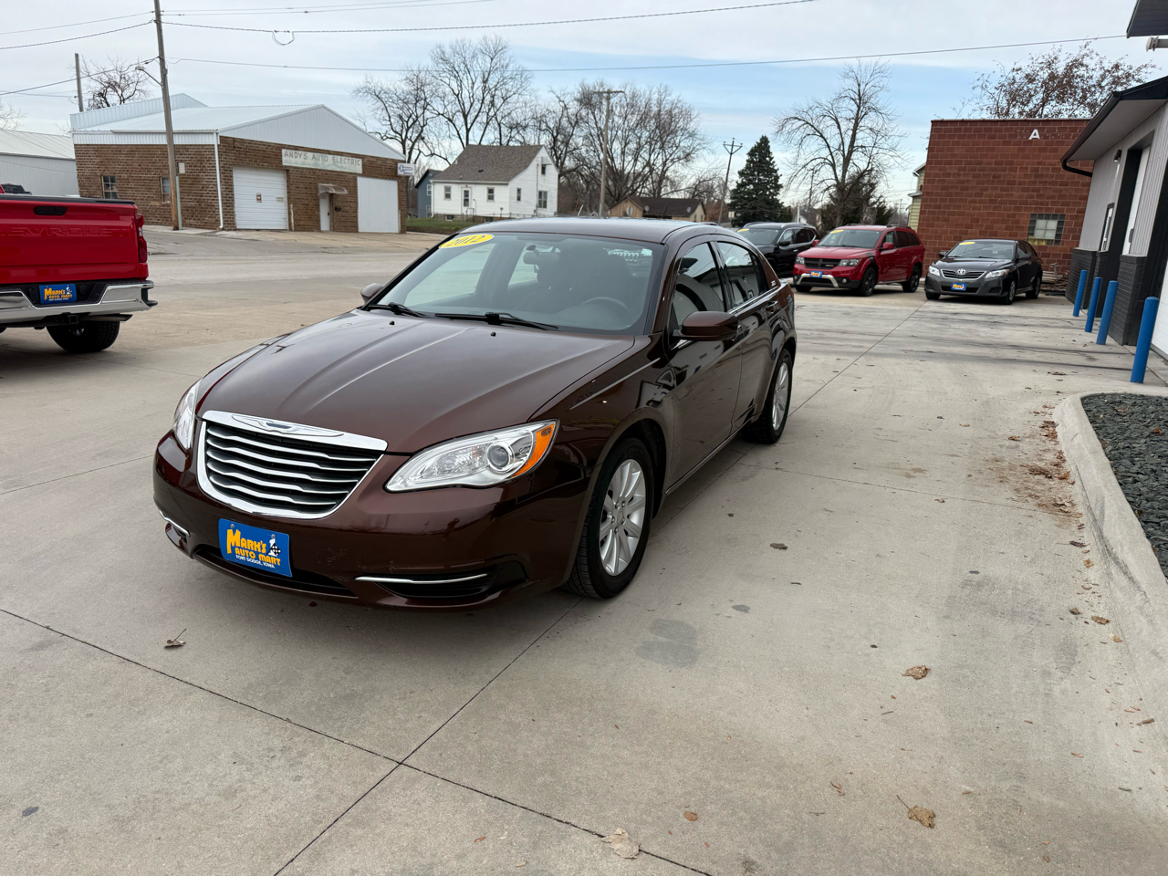 2012 Chrysler 200 Touring photo 2