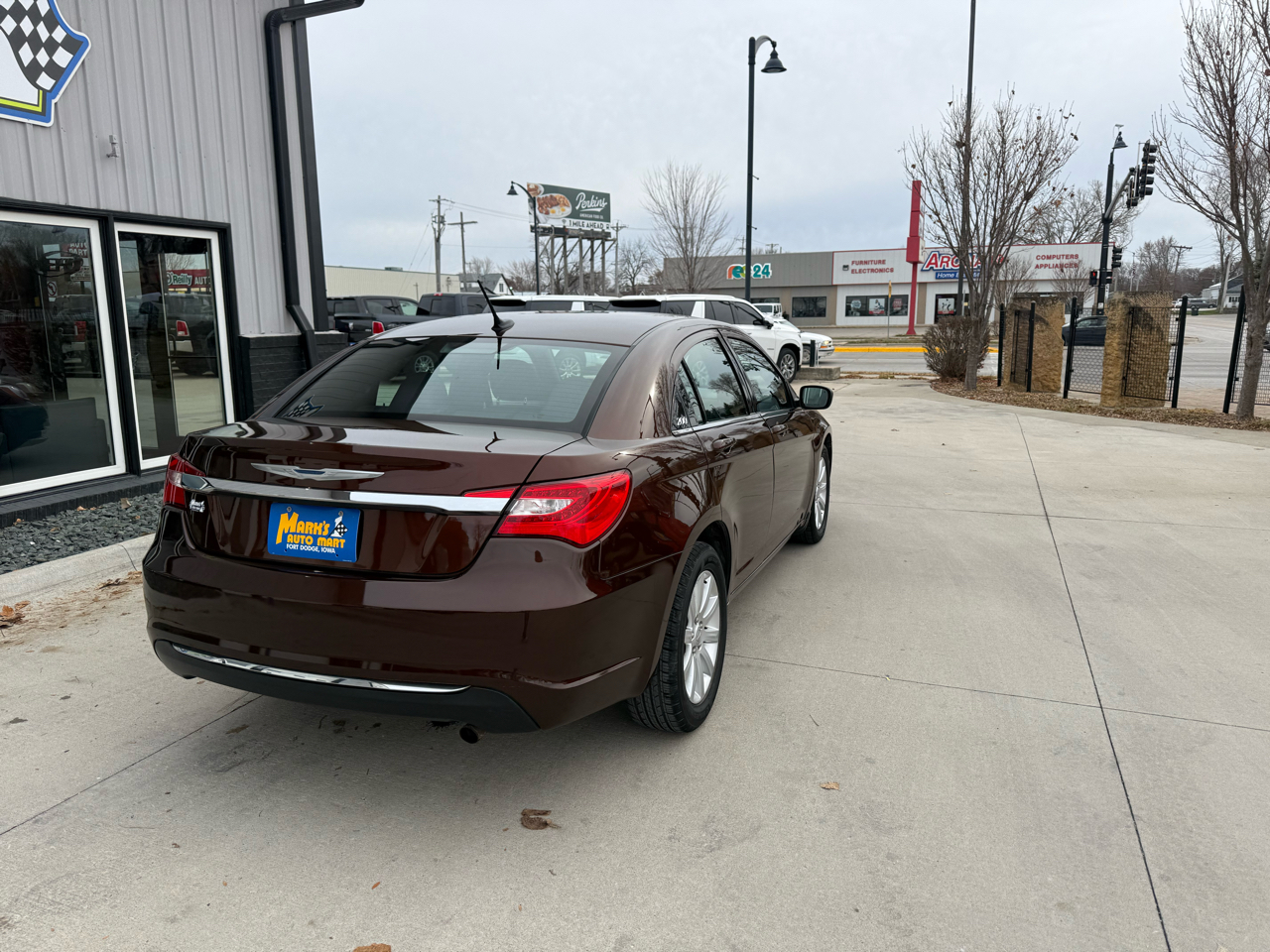2012 Chrysler 200 Touring photo 4